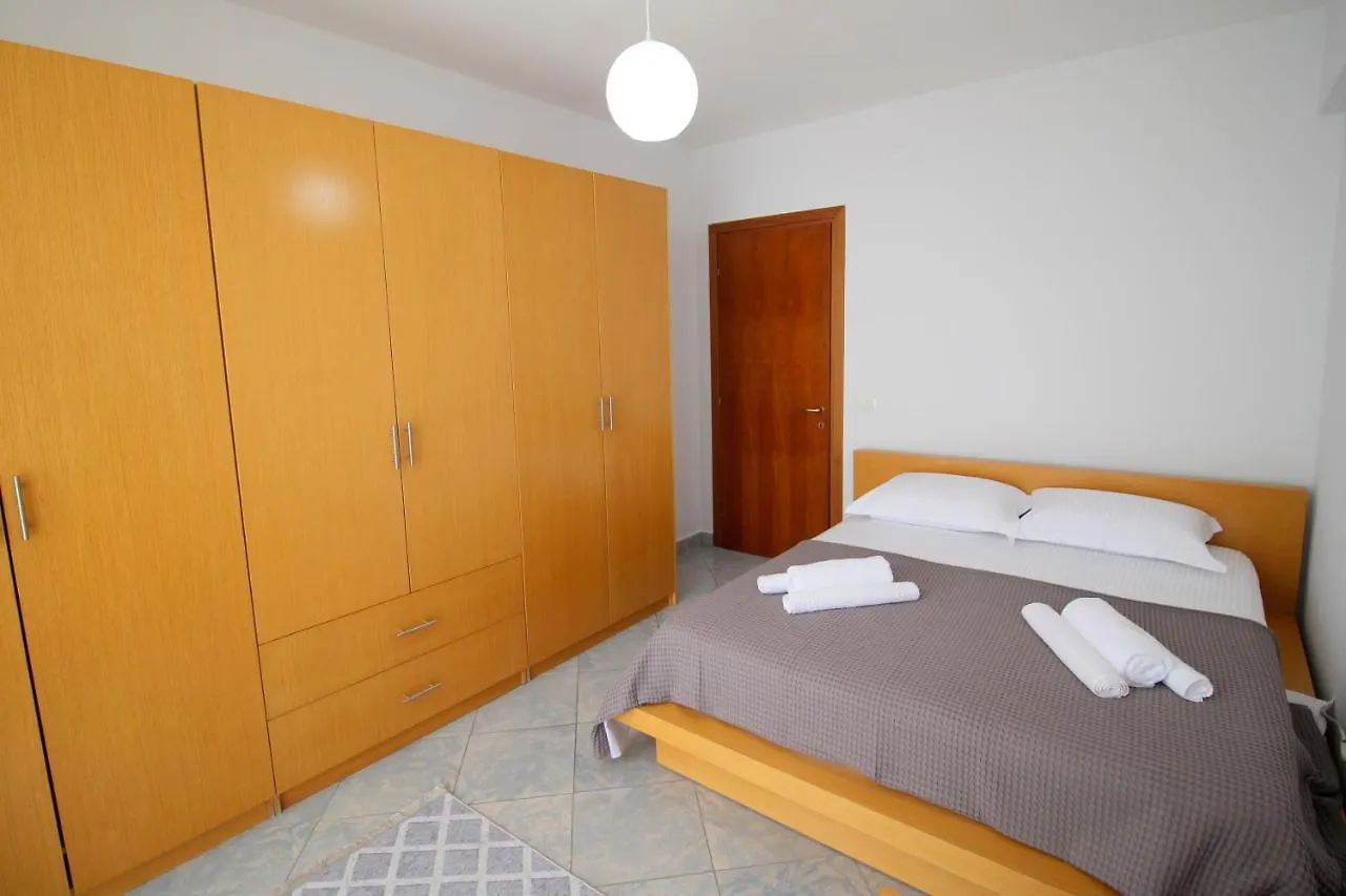 Sunrise Apartment Saranda 0*,